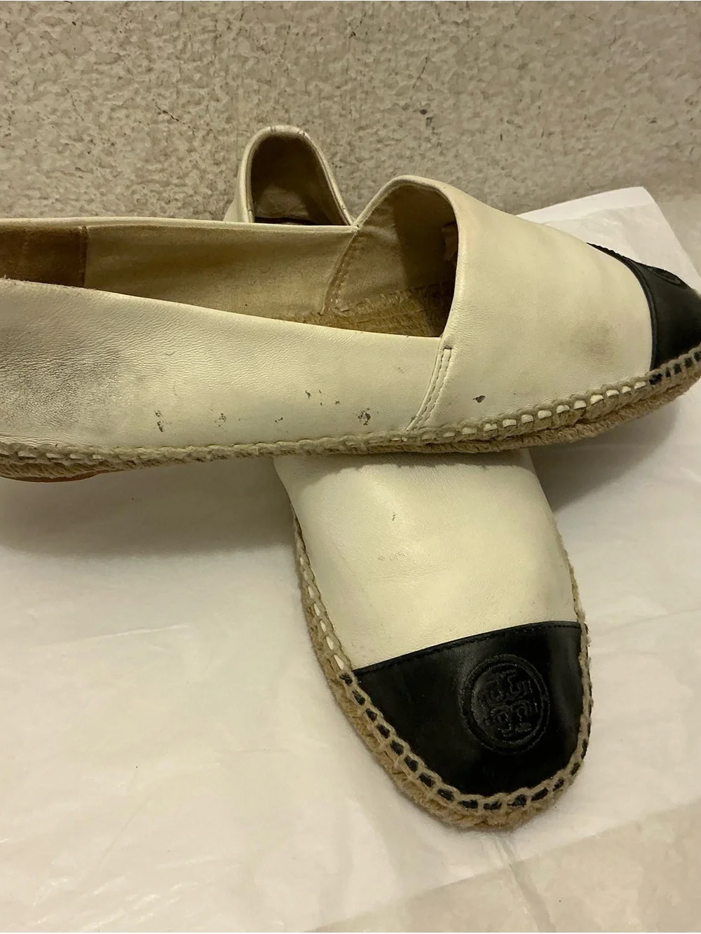 Tory Burch Ivory Leather Espadrilles with Black Toe Caps 11M